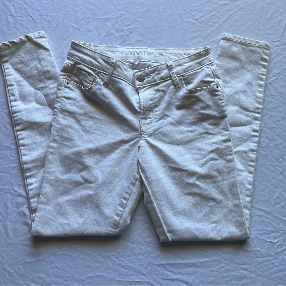Old Navy Rockstar Stay-White/Blanc Permanent Skinny Jeans size 2